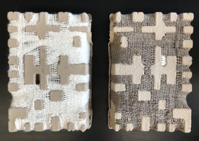 Diptyque Yin Yang, tissage 2x 30x44 cm, carton recyclé et laines filées main de récup